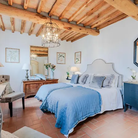 Aperitivo, Romantic And Panoramic Stone Farm Villa Capannori