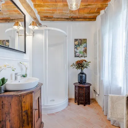 Villa Aperitivo, Romantic And Panoramic Stone Farm Capannori