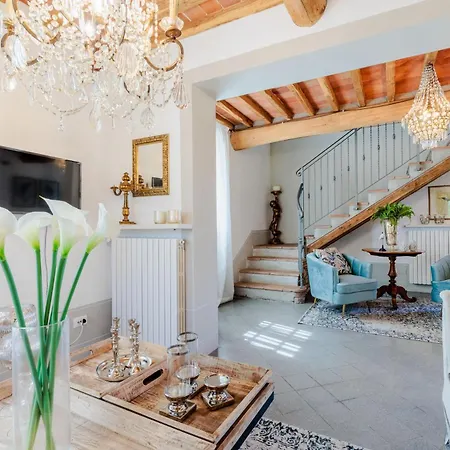 Aperitivo, Romantic And Panoramic Stone Farm Capannori