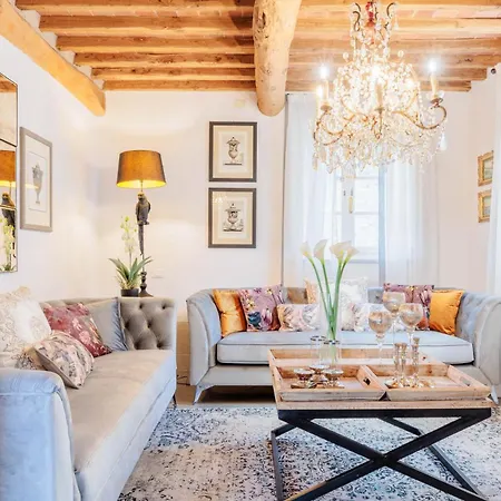 Villa Aperitivo, Romantic And Panoramic Stone Farm Capannori