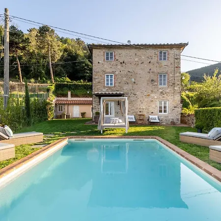 Aperitivo, Romantic And Panoramic Stone Farm